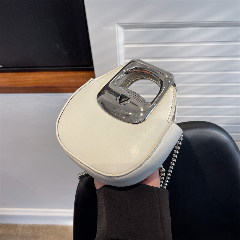 Niche Design Chain Messenger Bag Mini