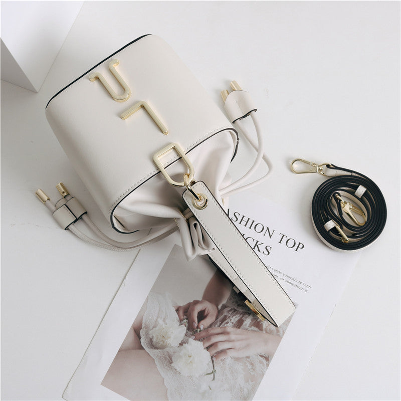Cubed Couture: Premium Square Shoulder Bag for Elegant Ladies
