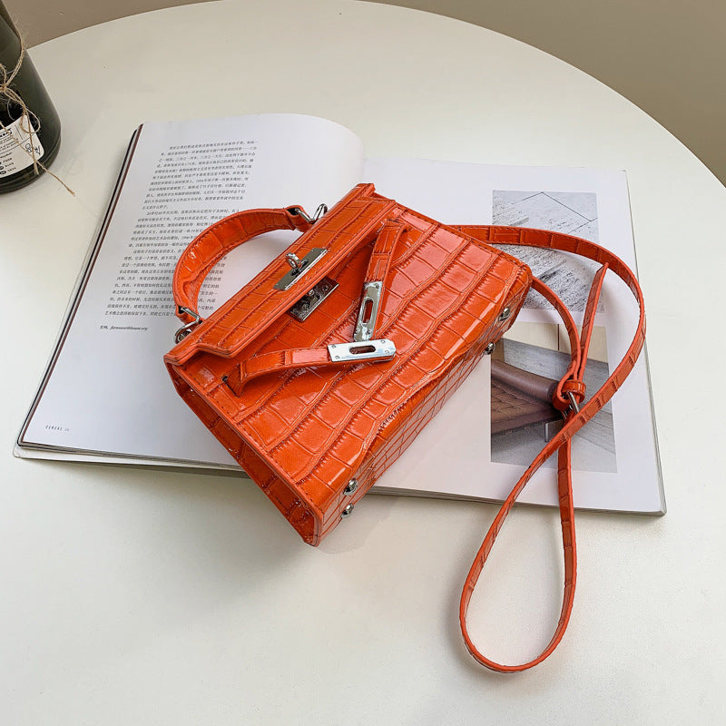 Net Celebrity Western Style Messenger Bag Mini Portable Platinum Bag