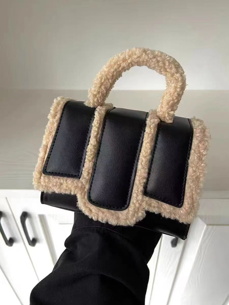 Lamb Wool Portable &amp; Fashion Crossbody Bag
